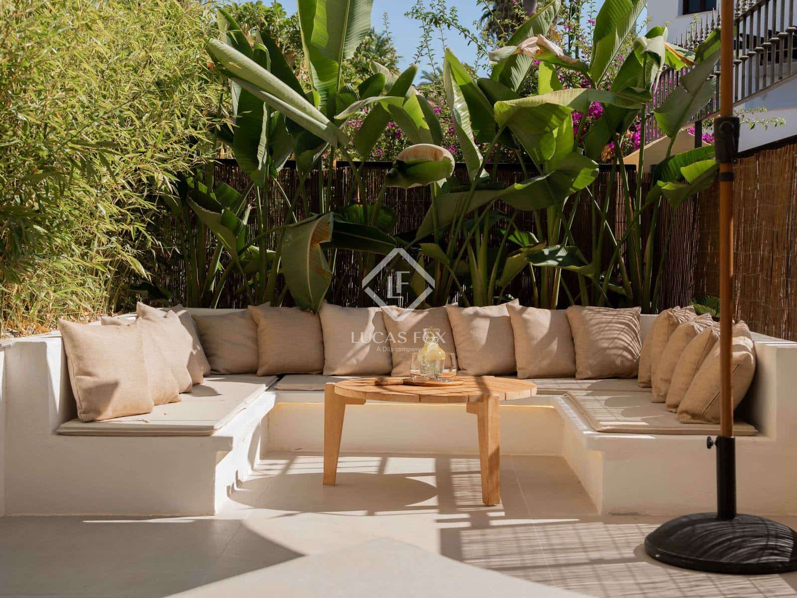 4 slaapkamer Villa te koop in San Pedro de Alcantara met zwembad garage - € 1.595.000 (Ref: 9200857)