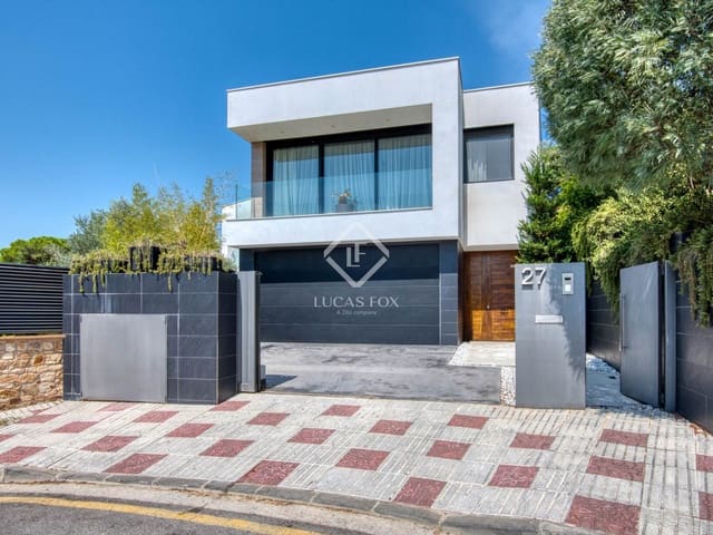 6 bedroom Villa for sale in Platja d'Aro, Castell-Platja d'Aro with pool garage - € 3,000,000 (Ref: 9201956)