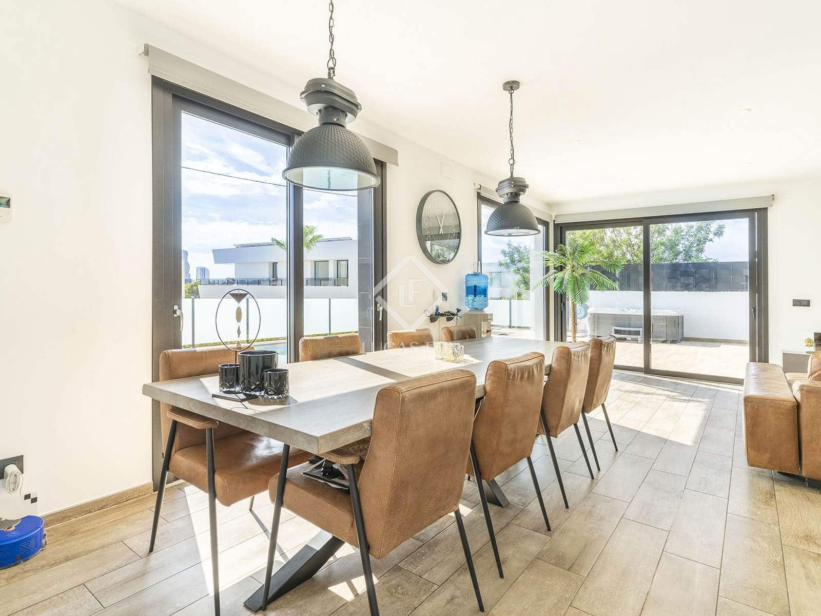 4 slaapkamer Villa te koop in Calpe / Calp met zwembad garage - € 1.300.000 (Ref: 9201957)