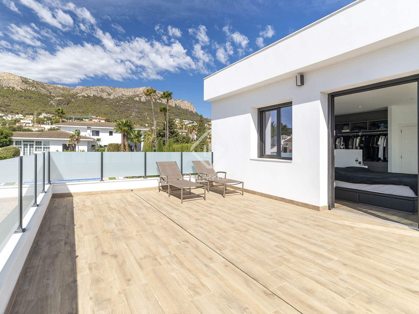 4 slaapkamer Villa te koop in Calpe / Calp met zwembad garage - € 1.300.000 (Ref: 9201957)