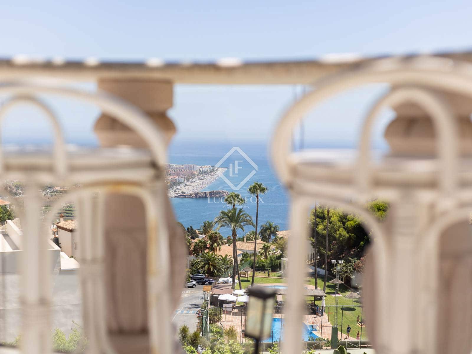 5 sypialnia Willa na sprzedaż w Salobrena z basenem garażem - 2 495 000 € (Ref: 9202881)