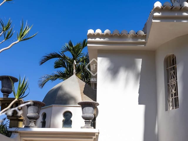 5 slaapkamer Villa te koop in Salobreña met zwembad garage - € 2.495.000 (Ref: 9202881)