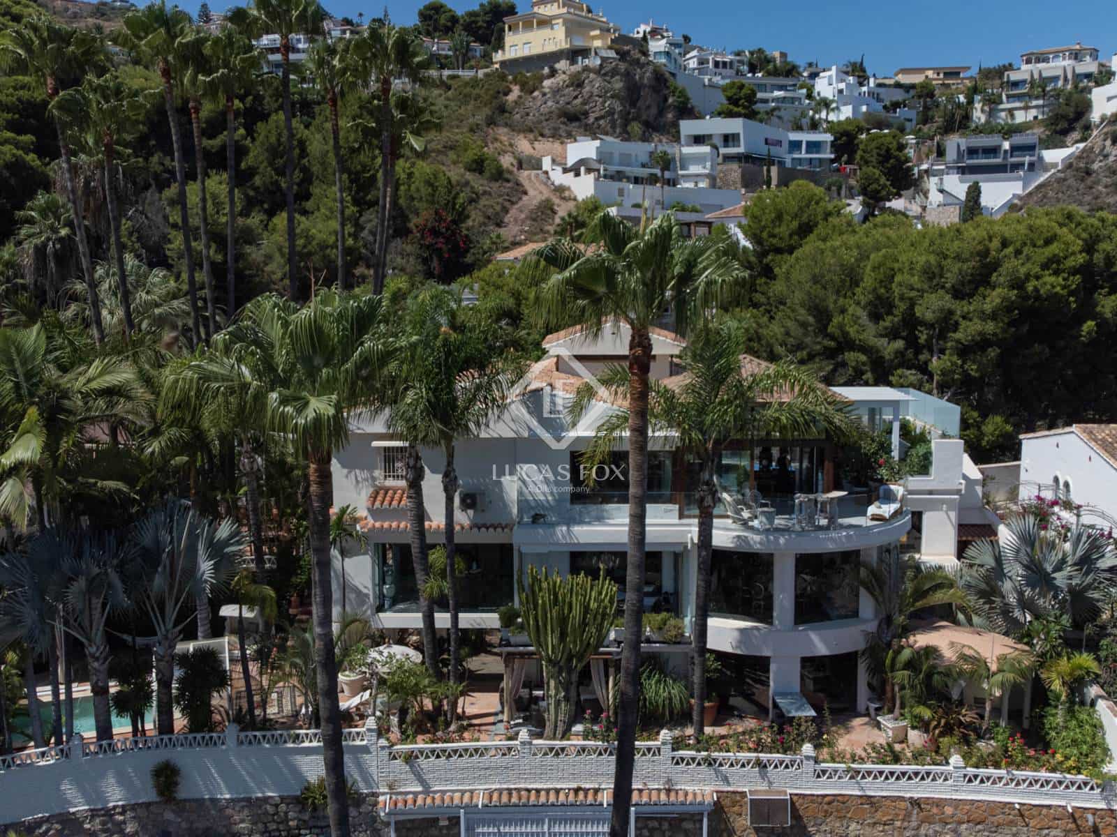 5 sypialnia Willa na sprzedaż w Salobrena z basenem garażem - 2 495 000 € (Ref: 9202881)