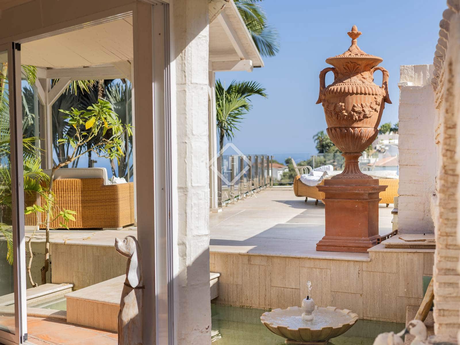 5 sypialnia Willa na sprzedaż w Salobrena z basenem garażem - 2 495 000 € (Ref: 9202881)