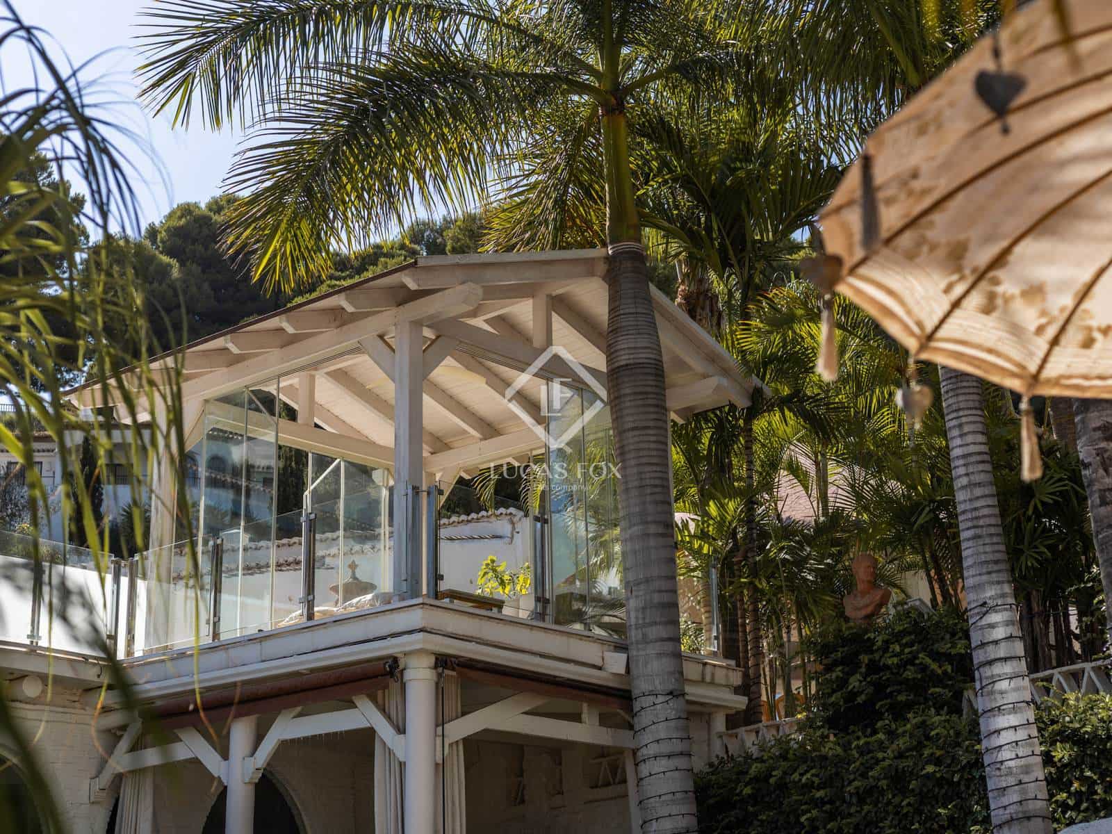 5 sypialnia Willa na sprzedaż w Salobrena z basenem garażem - 2 495 000 € (Ref: 9202881)