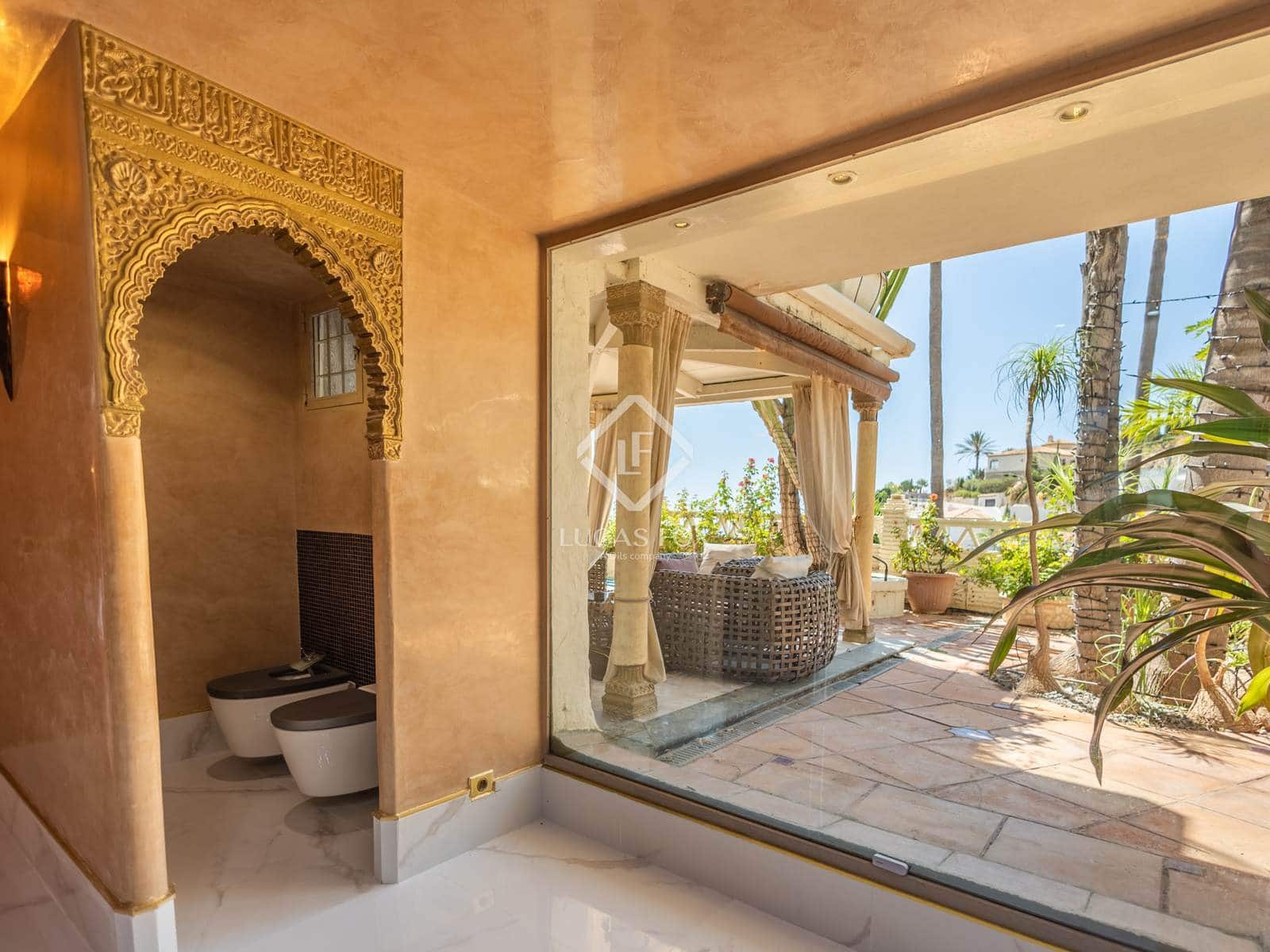 5 sypialnia Willa na sprzedaż w Salobrena z basenem garażem - 2 495 000 € (Ref: 9202881)