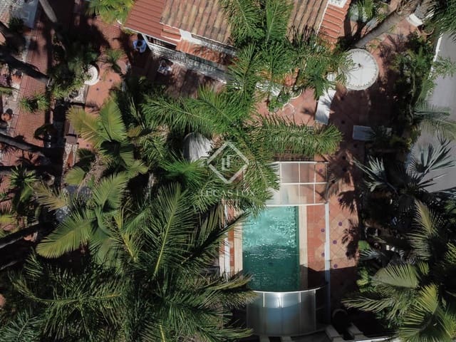 5 slaapkamer Villa te koop in Salobreña met zwembad garage - € 2.495.000 (Ref: 9202881)