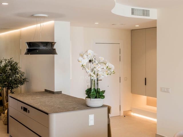 3 Zimmer Penthouse zu verkaufen in Estepona mit Pool Garage - 2.695.000 € (Ref: 9203049)