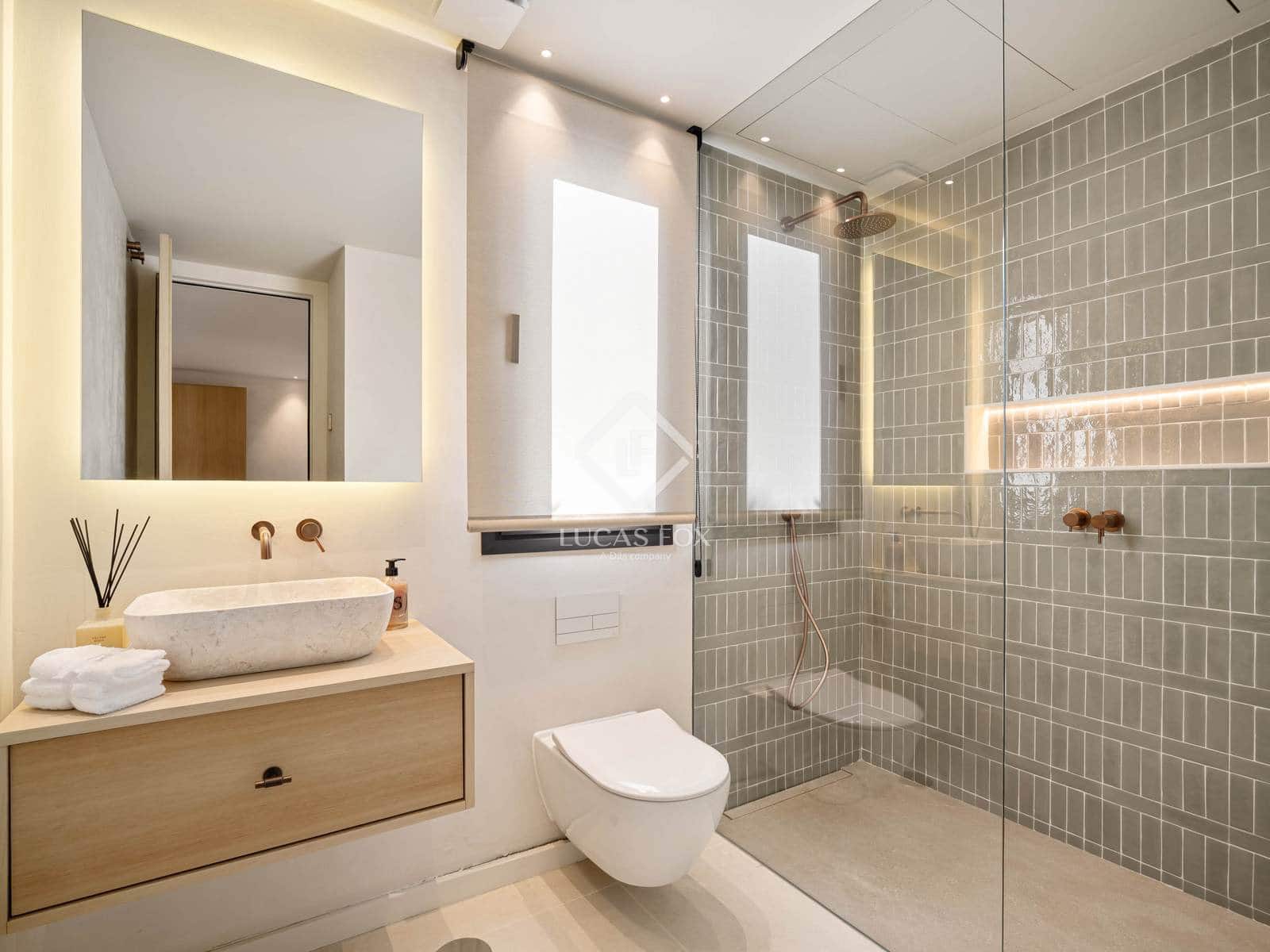 4 slaapkamer Villa te koop in Nueva Andalucia met zwembad garage - € 4.350.000 (Ref: 9203312)