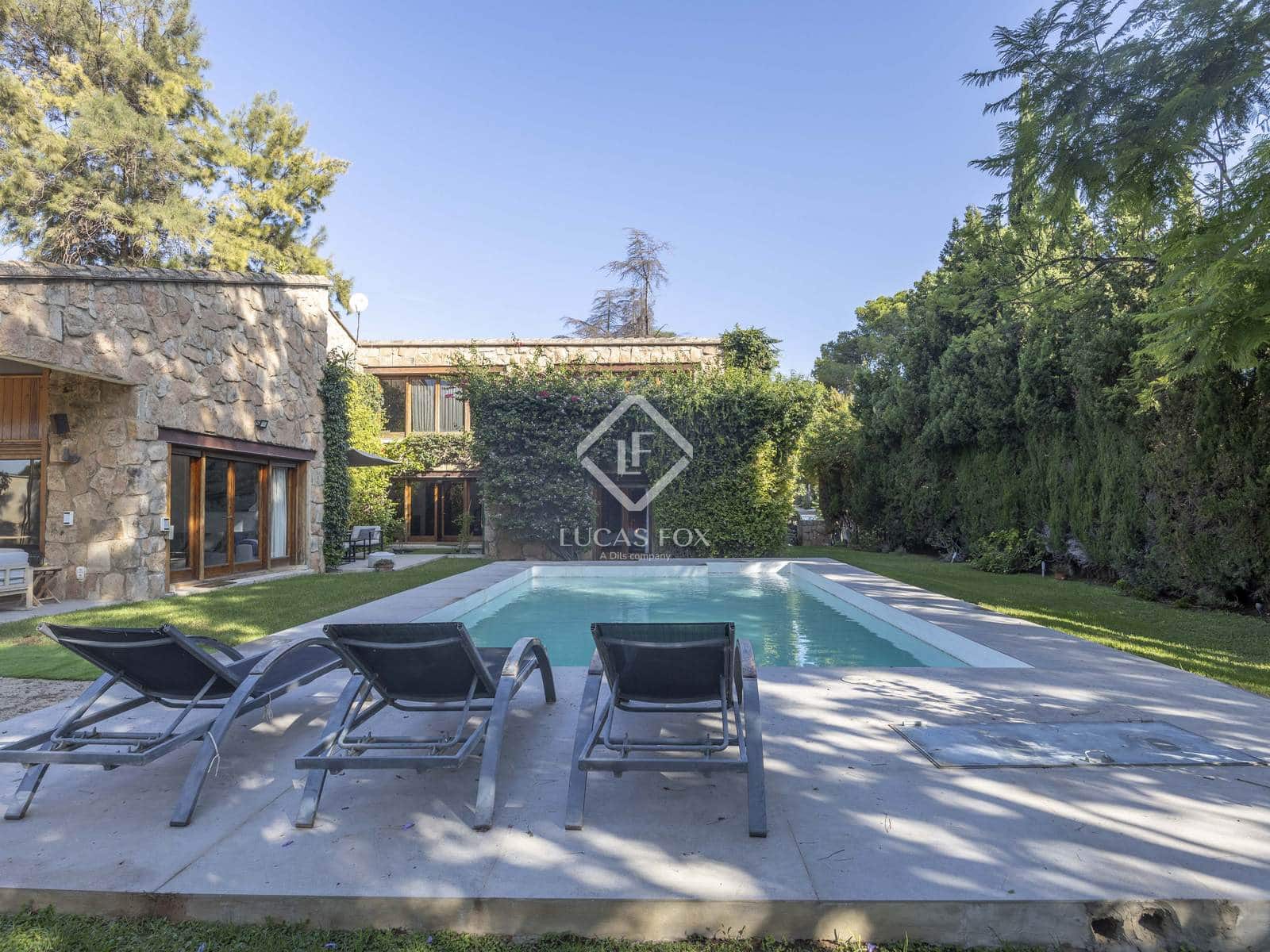 5 quarto Moradia para arrendar em Rocafort com piscina garagem - 4 500 € (Ref: 9203313)