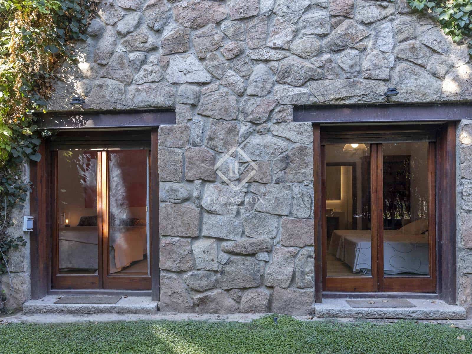 5 quarto Moradia para arrendar em Rocafort com piscina garagem - 4 500 € (Ref: 9203313)