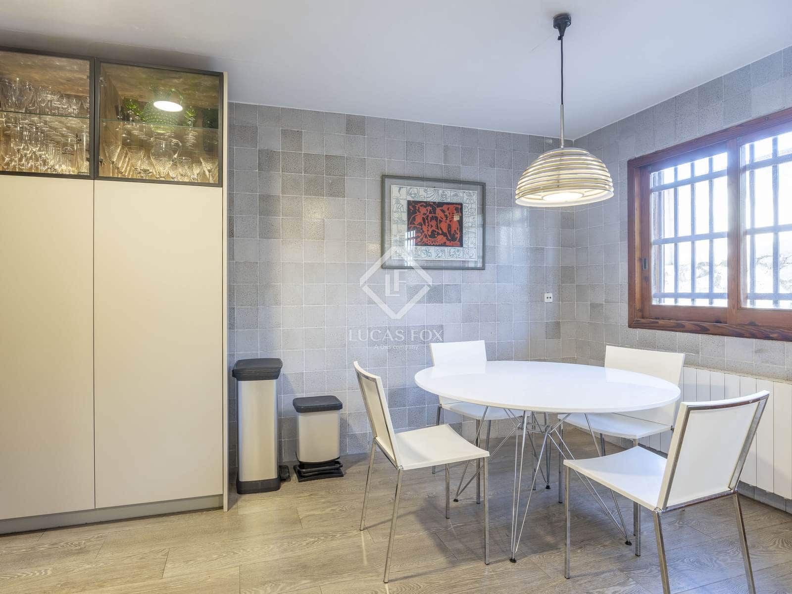 5 quarto Moradia para arrendar em Rocafort com piscina garagem - 4 500 € (Ref: 9203313)