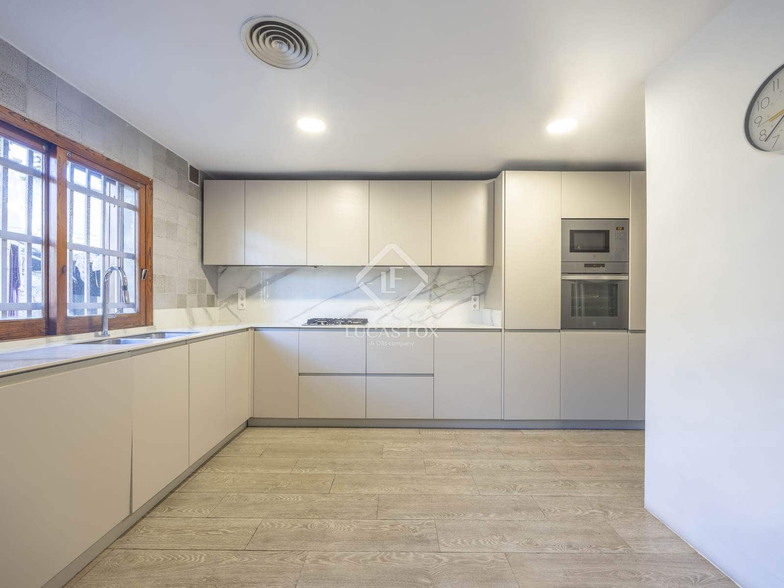 5 quarto Moradia para arrendar em Rocafort com piscina garagem - 4 500 € (Ref: 9203313)