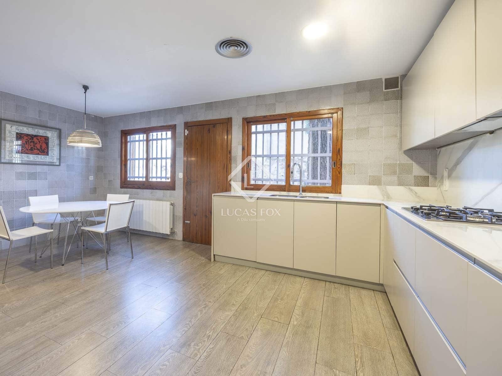 5 quarto Moradia para arrendar em Rocafort com piscina garagem - 4 500 € (Ref: 9203313)