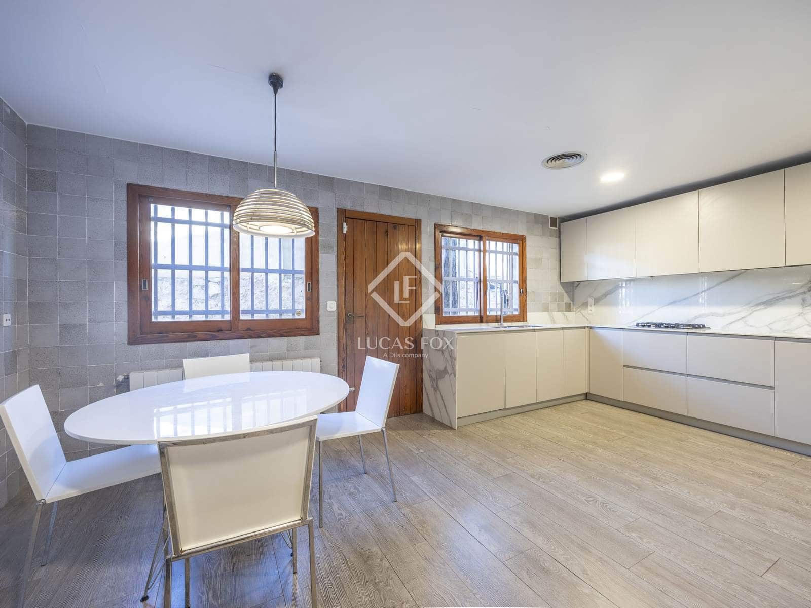 5 quarto Moradia para arrendar em Rocafort com piscina garagem - 4 500 € (Ref: 9203313)