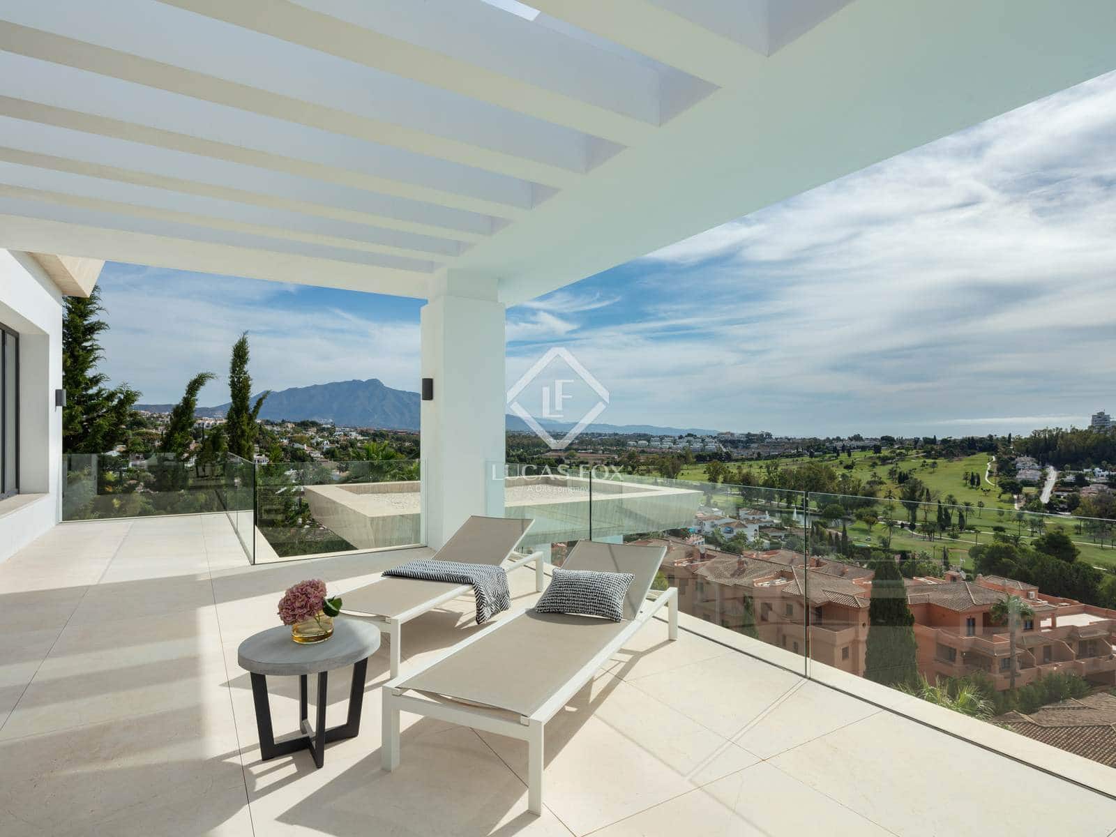 7 Zimmer Villa zu verkaufen in Benahavis mit Pool Garage - 6.950.000 € (Ref: 9205482)