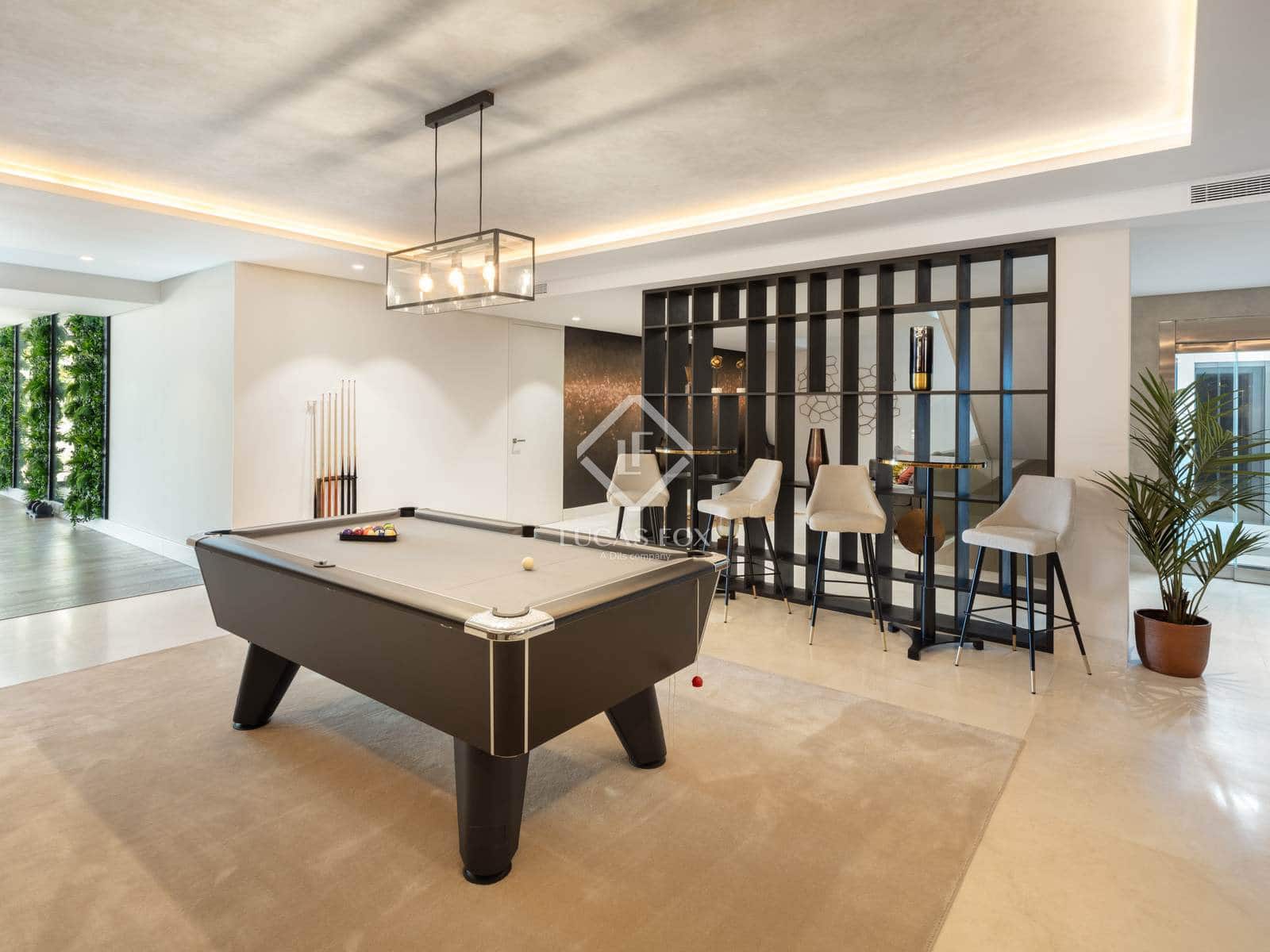 7 Zimmer Villa zu verkaufen in Benahavis mit Pool Garage - 6.950.000 € (Ref: 9205482)