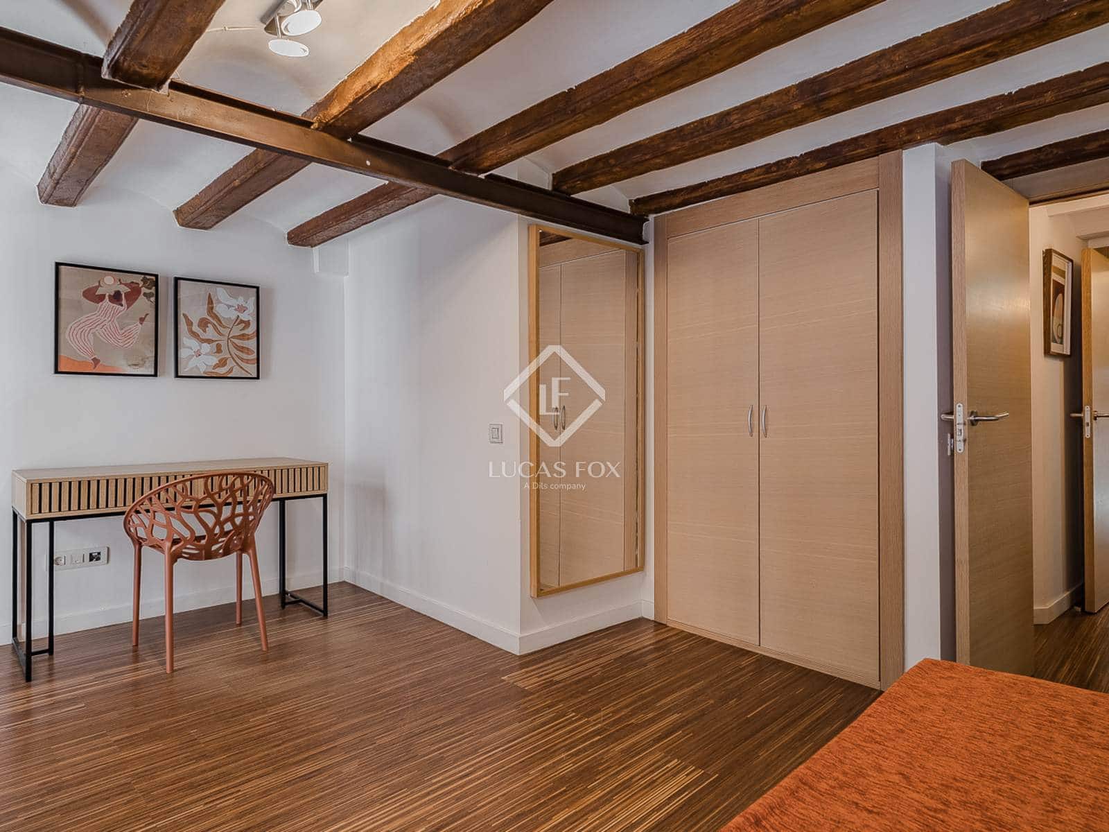 1 slaapkamer Appartement te koop in Barcelona stad - € 299.000 (Ref: 9207343)