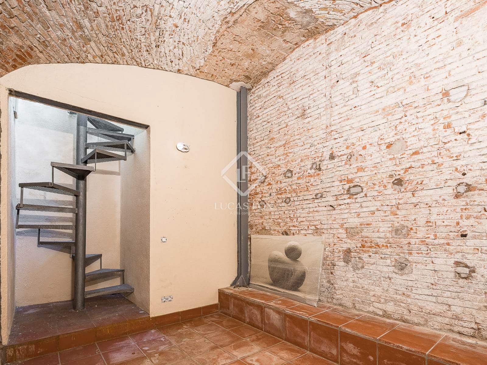 1 slaapkamer Appartement te koop in Barcelona stad - € 299.000 (Ref: 9207343)