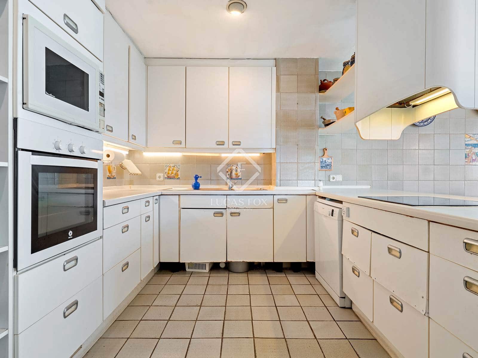 6 soveværelse Lejlighed til salg i Salou med garage - € 880.000 (Ref: 9207489)