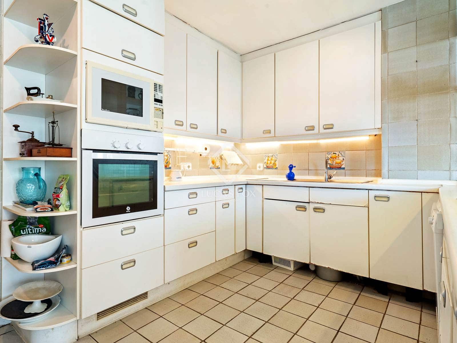 6 soveværelse Lejlighed til salg i Salou med garage - € 880.000 (Ref: 9207489)