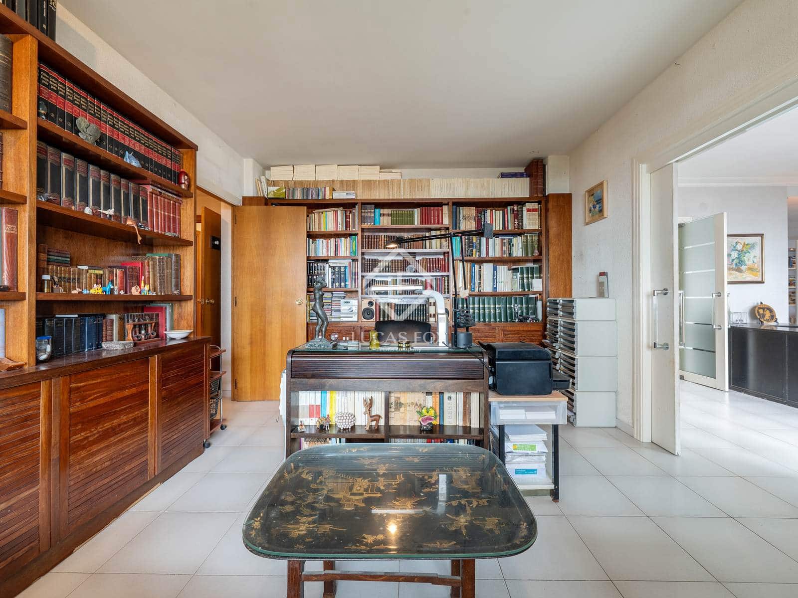 6 soveværelse Lejlighed til salg i Salou med garage - € 880.000 (Ref: 9207489)