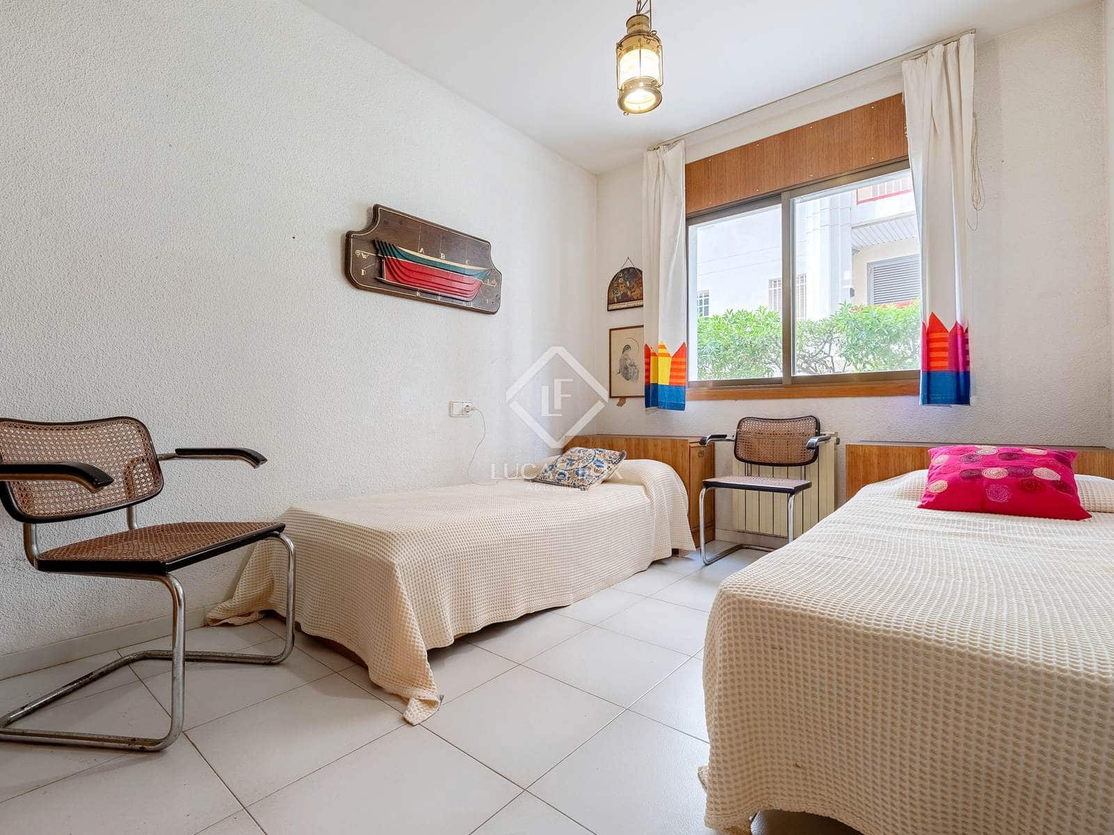 6 soveværelse Lejlighed til salg i Salou med garage - € 880.000 (Ref: 9207489)