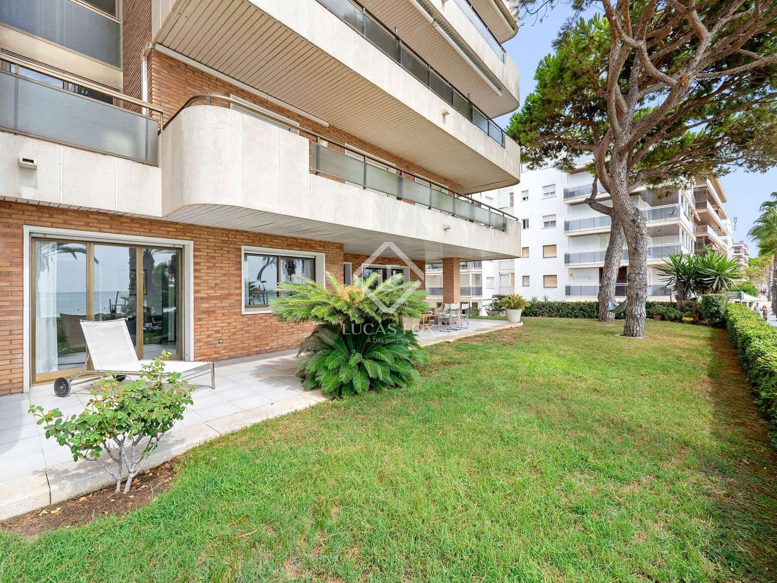 6 soveværelse Lejlighed til salg i Salou med garage - € 880.000 (Ref: 9207489)