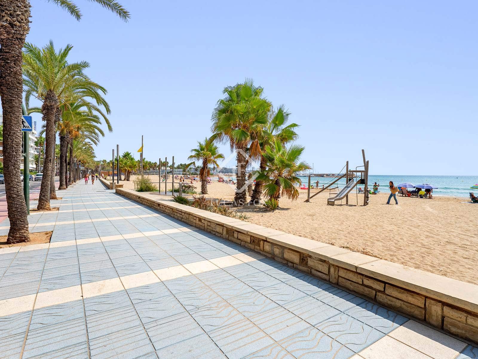 6 soveværelse Lejlighed til salg i Salou med garage - € 880.000 (Ref: 9207489)