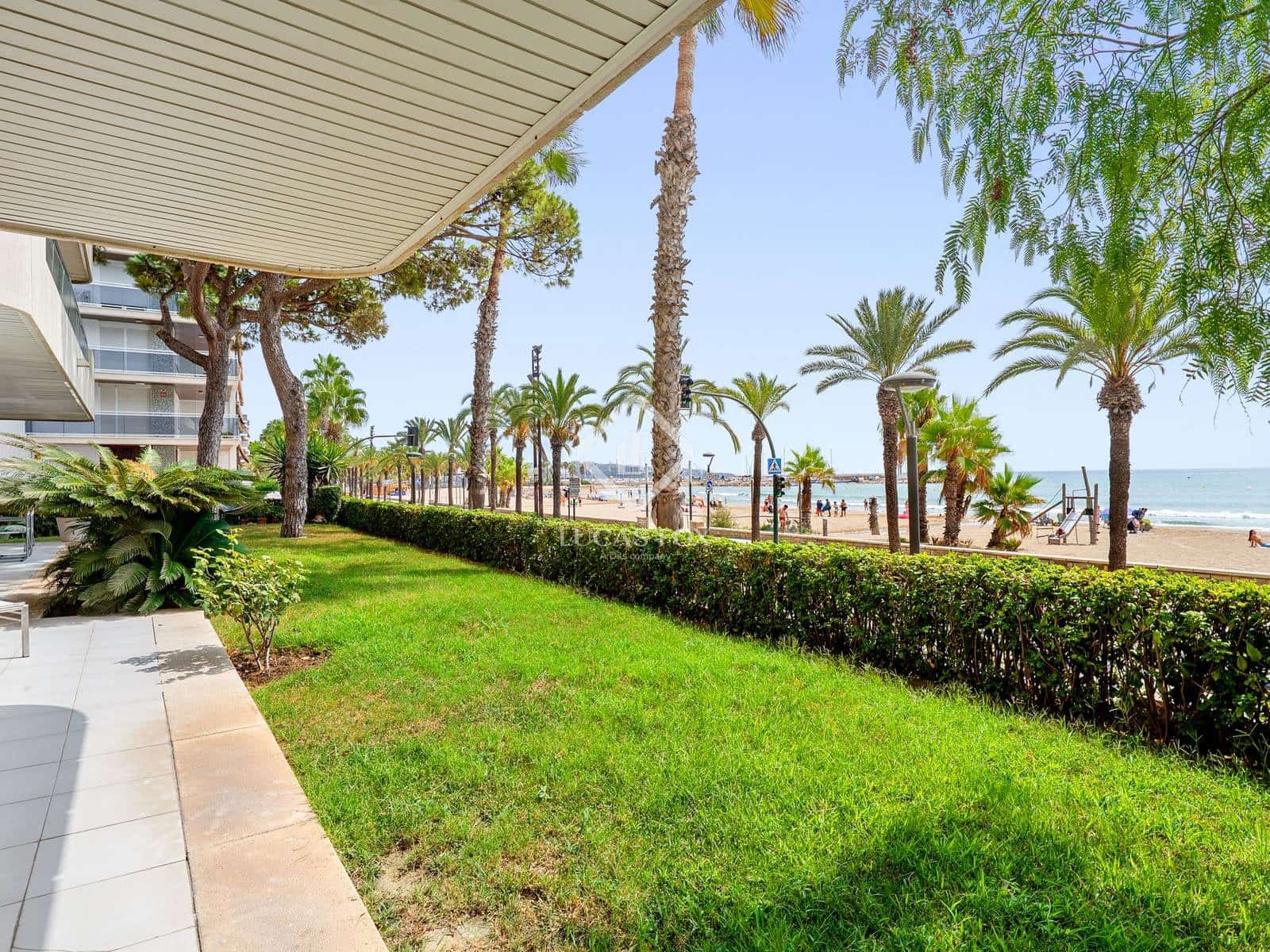 6 soveværelse Lejlighed til salg i Salou med garage - € 880.000 (Ref: 9207489)