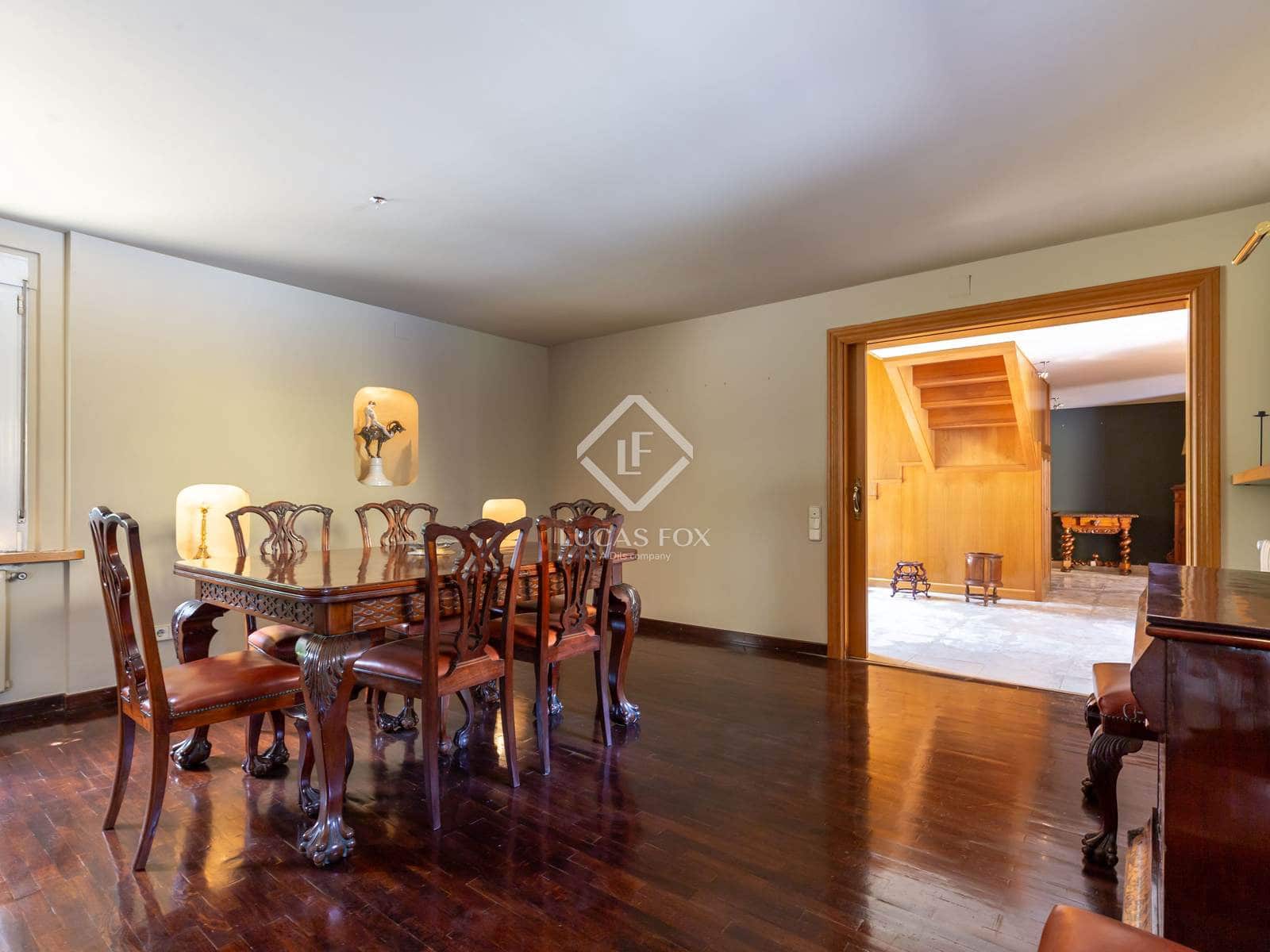 5 soveværelse Villa til salg i Esplugues de Llobregat med garage - € 2.200.000 (Ref: 9207491)