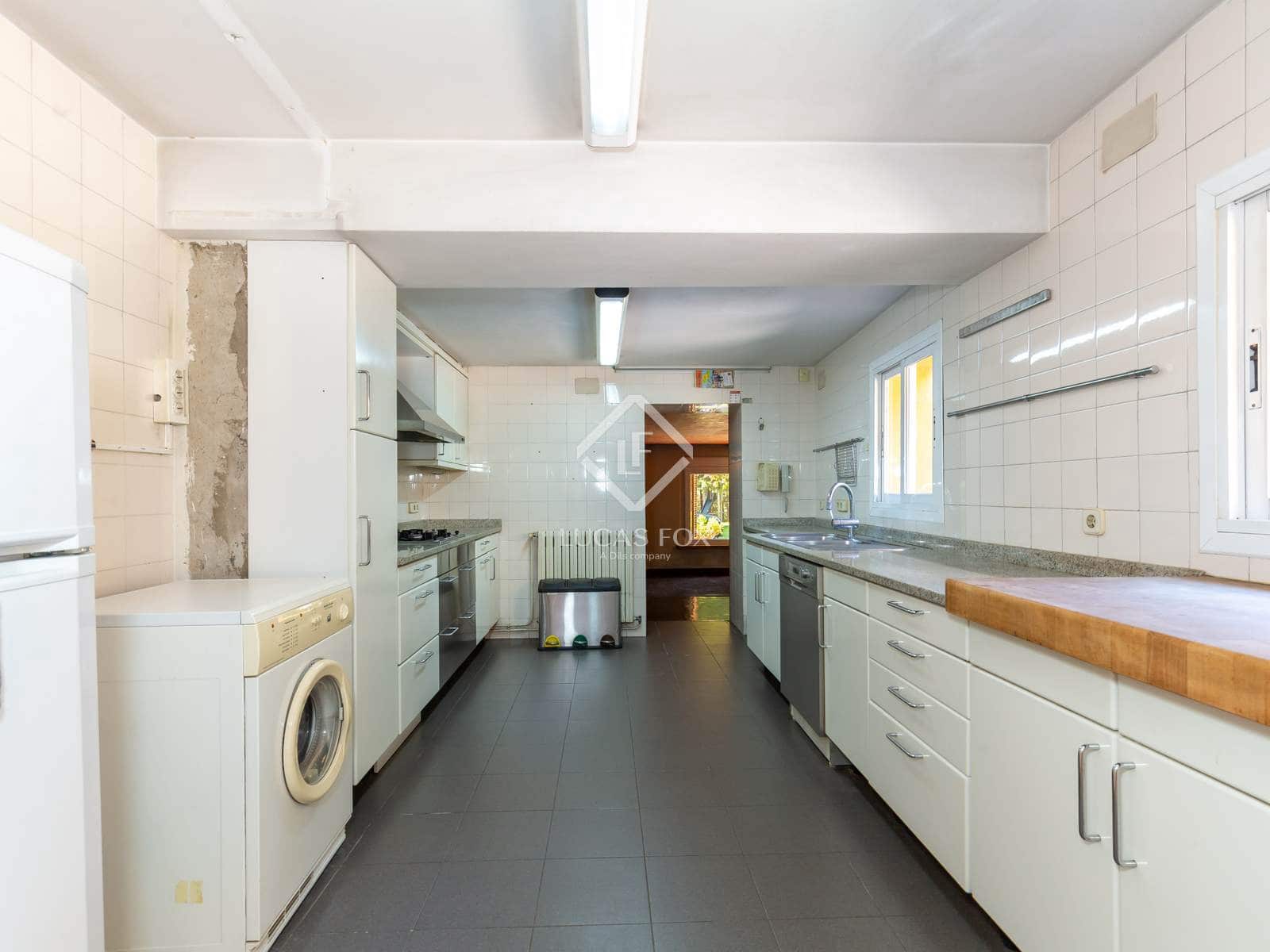 5 soveværelse Villa til salg i Esplugues de Llobregat med garage - € 2.200.000 (Ref: 9207491)