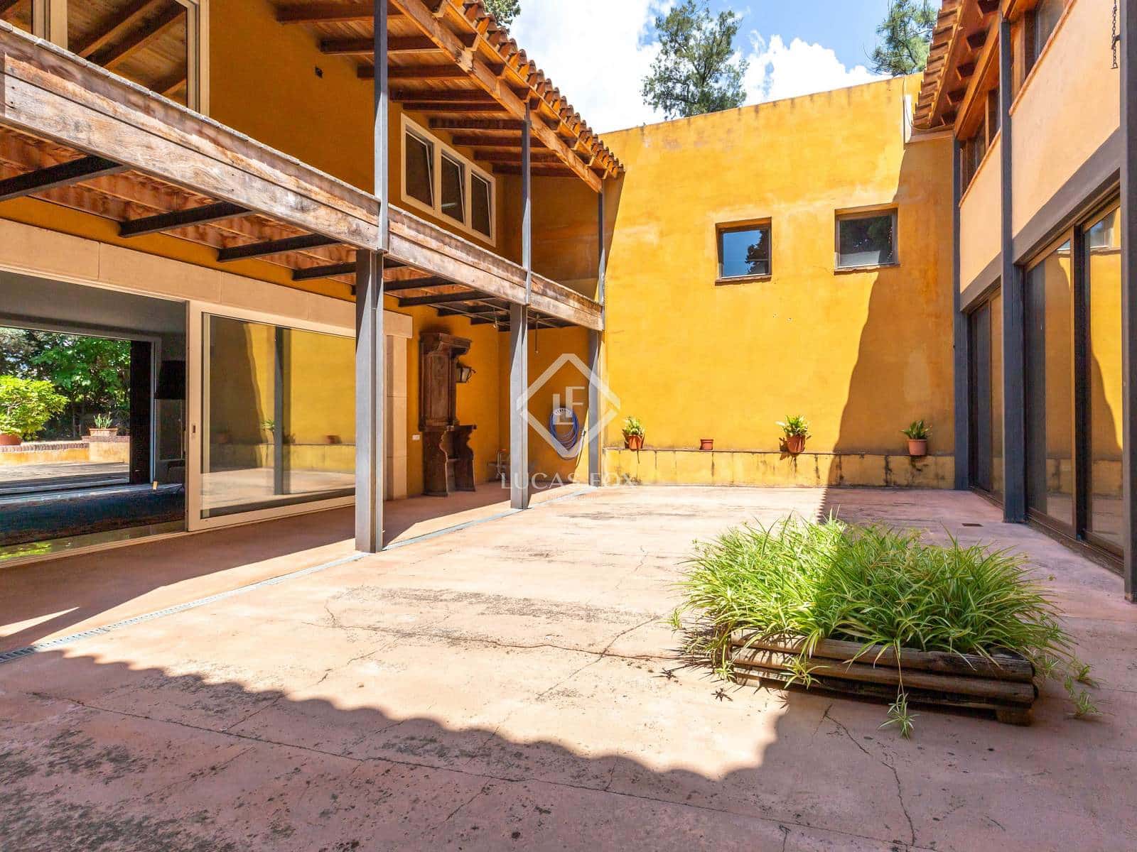 5 soveværelse Villa til salg i Esplugues de Llobregat med garage - € 2.200.000 (Ref: 9207491)