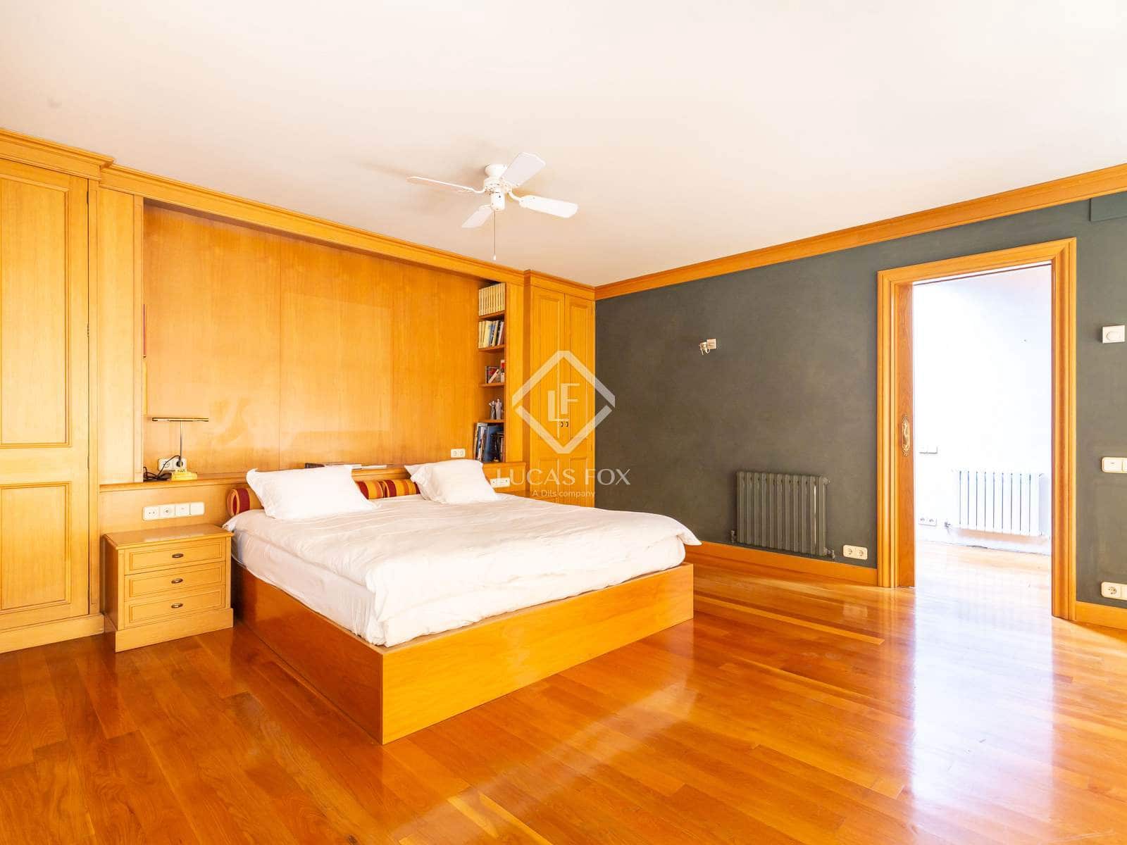 5 soveværelse Villa til salg i Esplugues de Llobregat med garage - € 2.200.000 (Ref: 9207491)