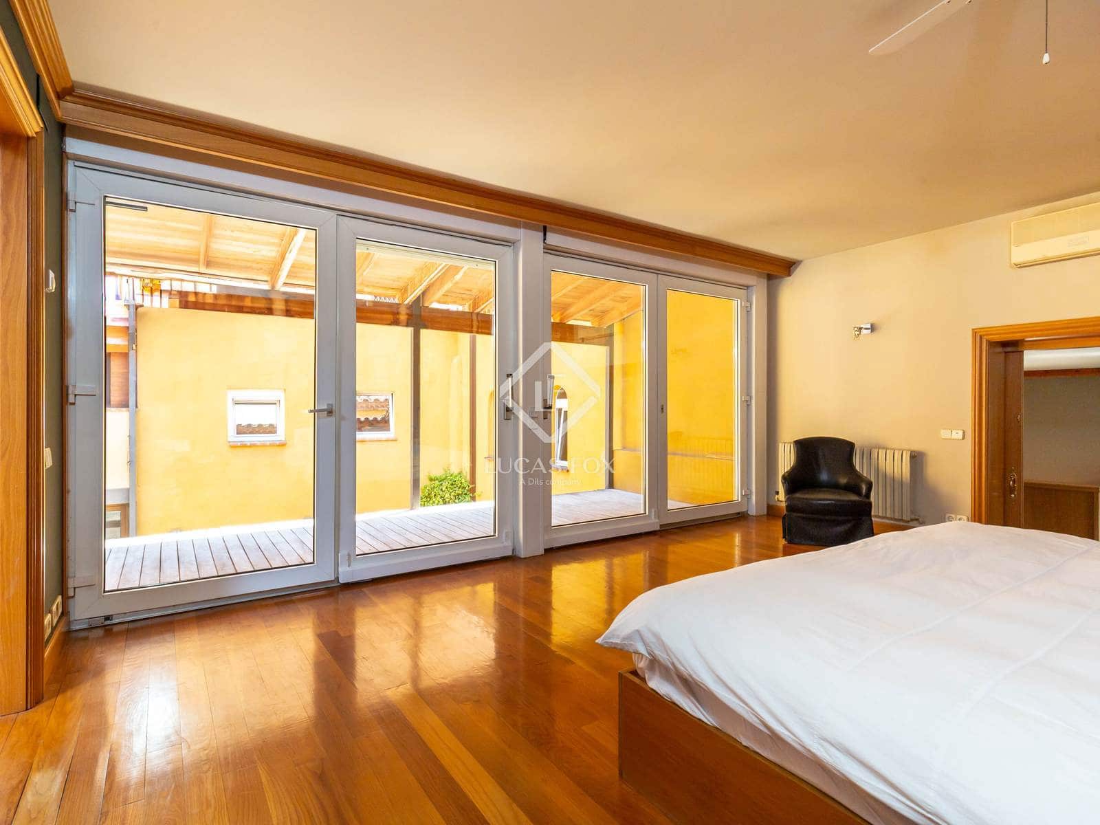 5 soveværelse Villa til salg i Esplugues de Llobregat med garage - € 2.200.000 (Ref: 9207491)