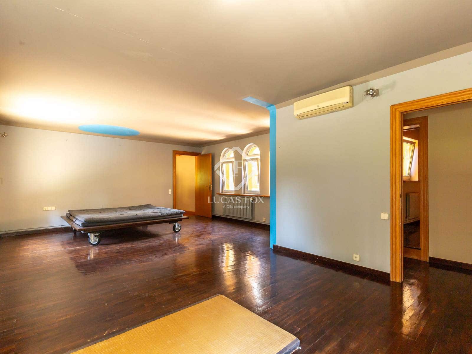 5 soveværelse Villa til salg i Esplugues de Llobregat med garage - € 2.200.000 (Ref: 9207491)