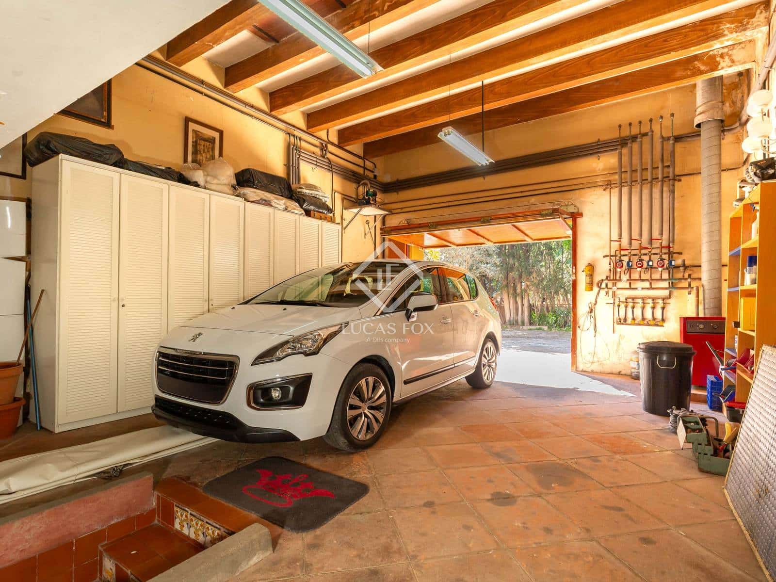 5 soveværelse Villa til salg i Esplugues de Llobregat med garage - € 2.200.000 (Ref: 9207491)