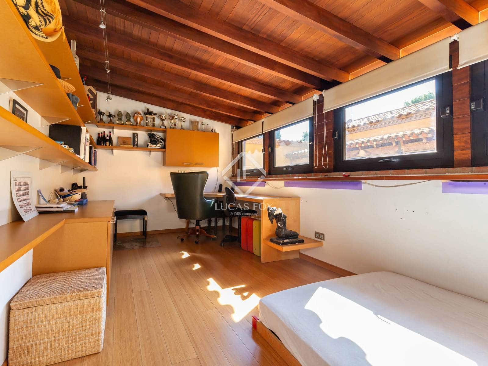 5 soveværelse Villa til salg i Esplugues de Llobregat med garage - € 2.200.000 (Ref: 9207491)