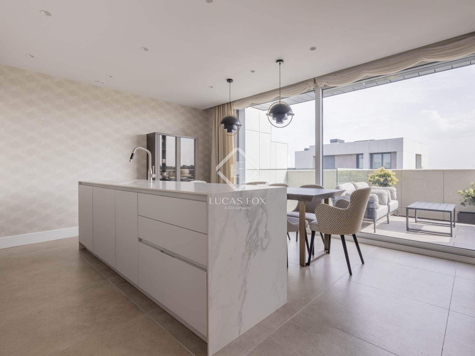 4 sypialnia Apartament na sprzedaż w Pozuelo de Alarcon z basenem - 3 500 000 € (Ref: 9207804)