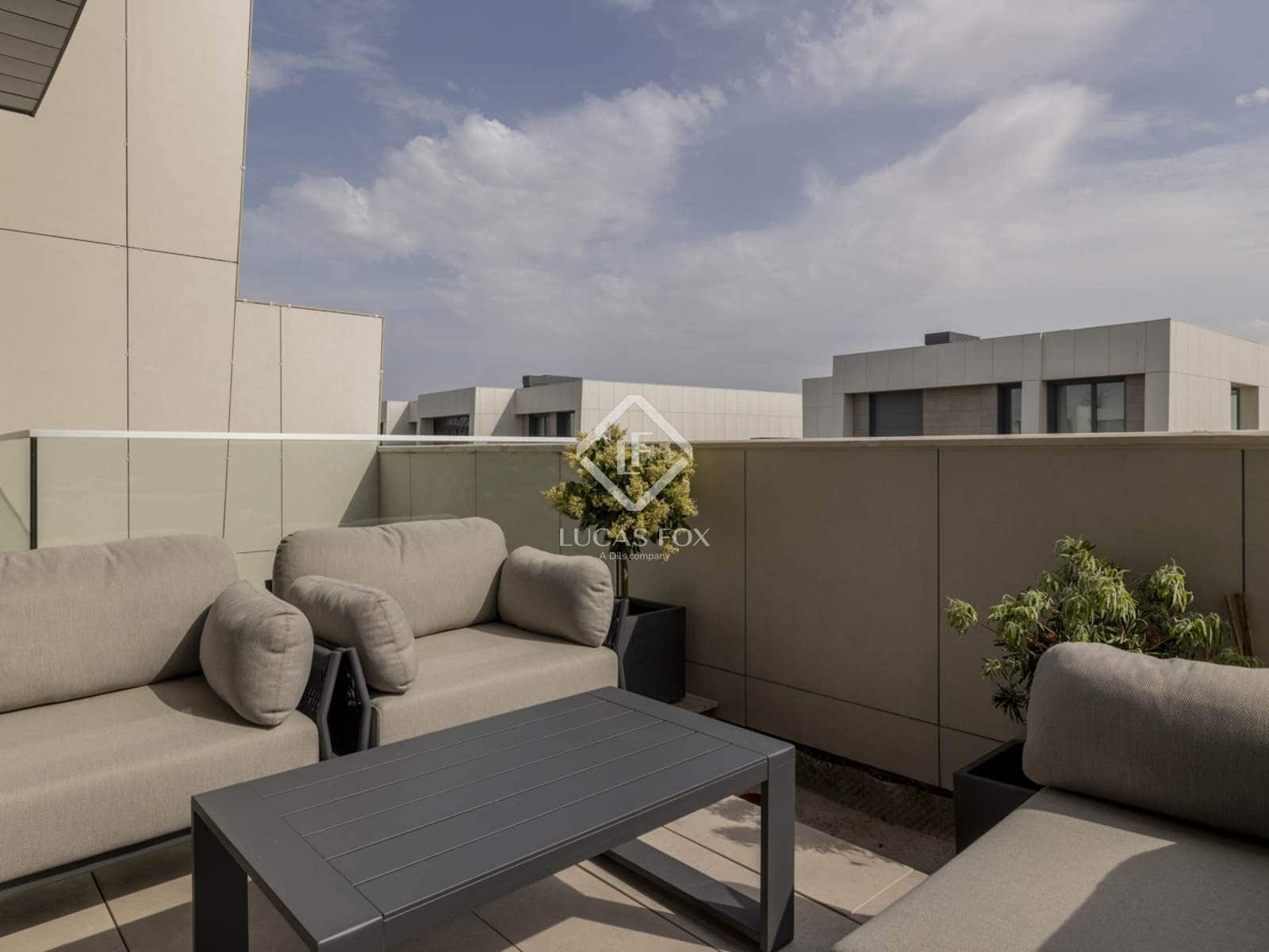 4 sypialnia Apartament na sprzedaż w Pozuelo de Alarcon z basenem - 3 500 000 € (Ref: 9207804)