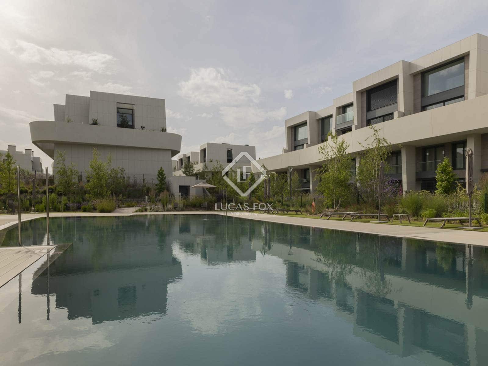 4 sypialnia Apartament na sprzedaż w Pozuelo de Alarcon z basenem - 3 500 000 € (Ref: 9207804)