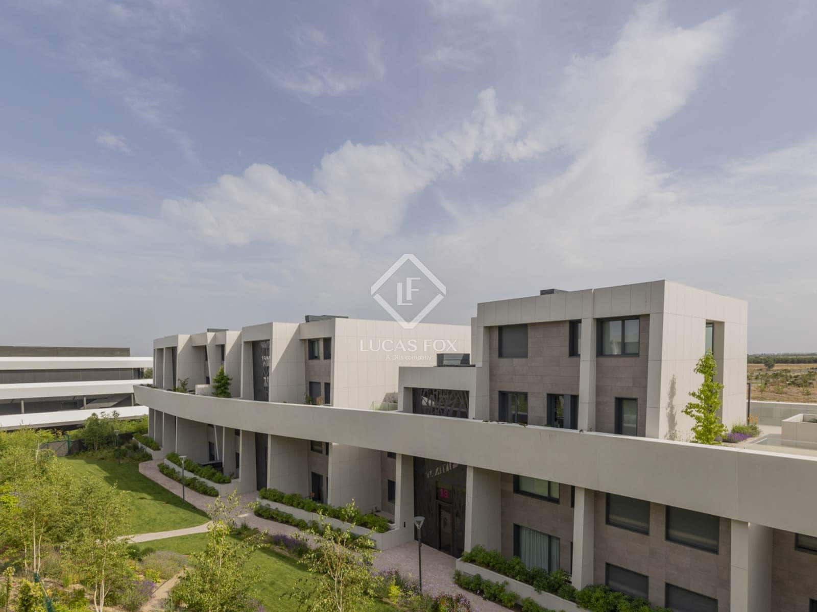 4 sypialnia Apartament na sprzedaż w Pozuelo de Alarcon z basenem - 3 500 000 € (Ref: 9207804)