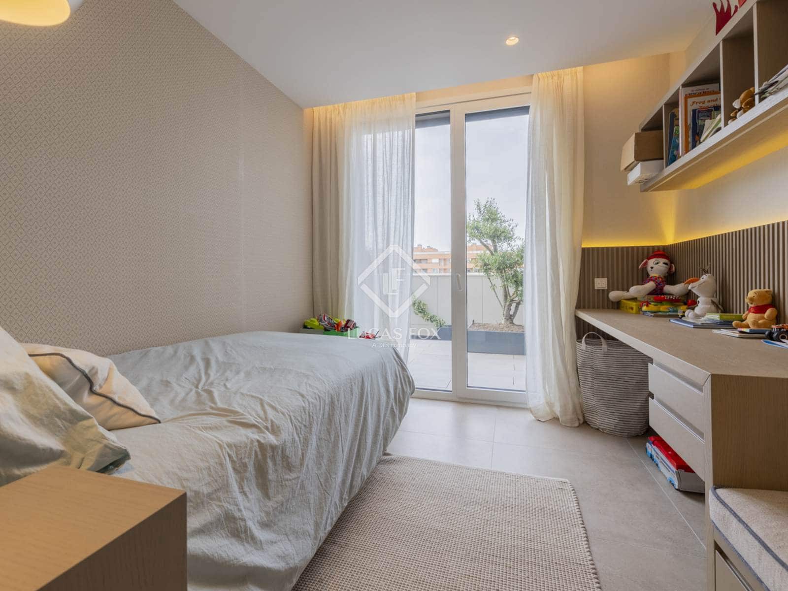 4 sypialnia Apartament na sprzedaż w Pozuelo de Alarcon z basenem - 3 500 000 € (Ref: 9207804)