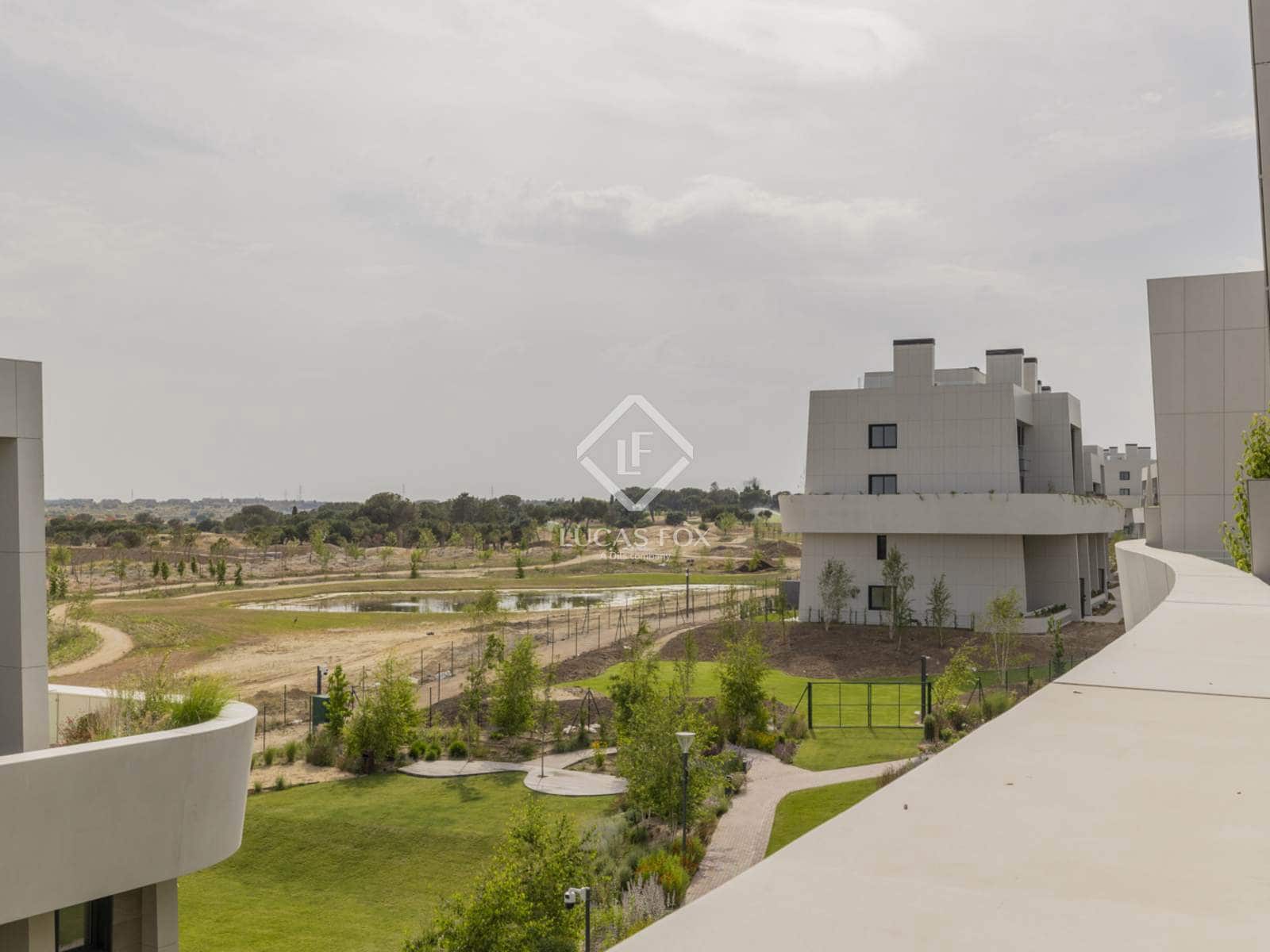 4 sypialnia Apartament na sprzedaż w Pozuelo de Alarcon z basenem - 3 500 000 € (Ref: 9207804)