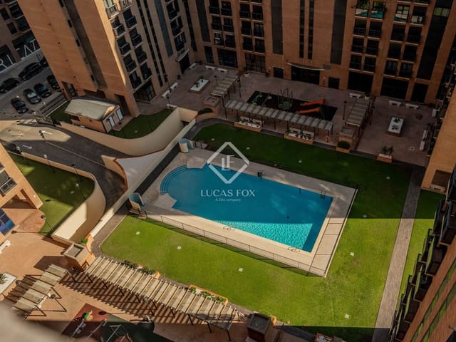 2 bedroom Apartment for sale in Valencia city with pool garage - € 580,000 (Ref: 9207805)