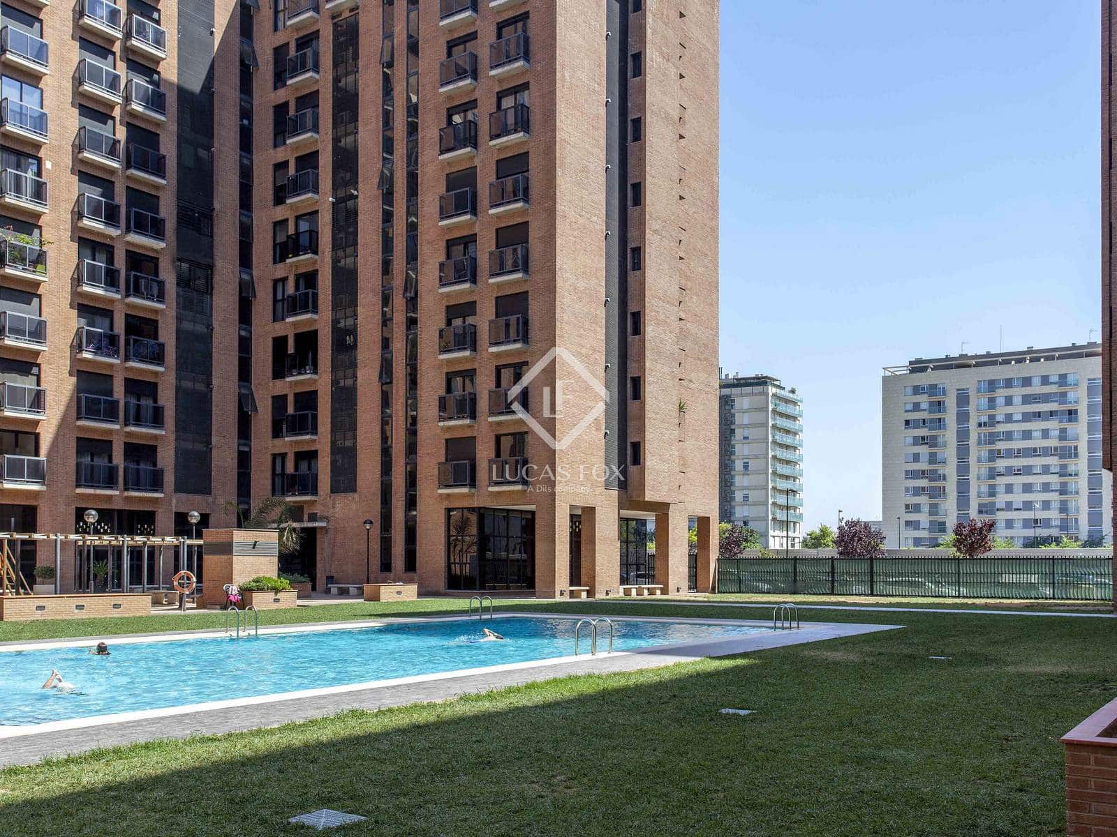 3 slaapkamer Appartement te koop in Valencia stad met zwembad garage - € 695.000 (Ref: 9207806)