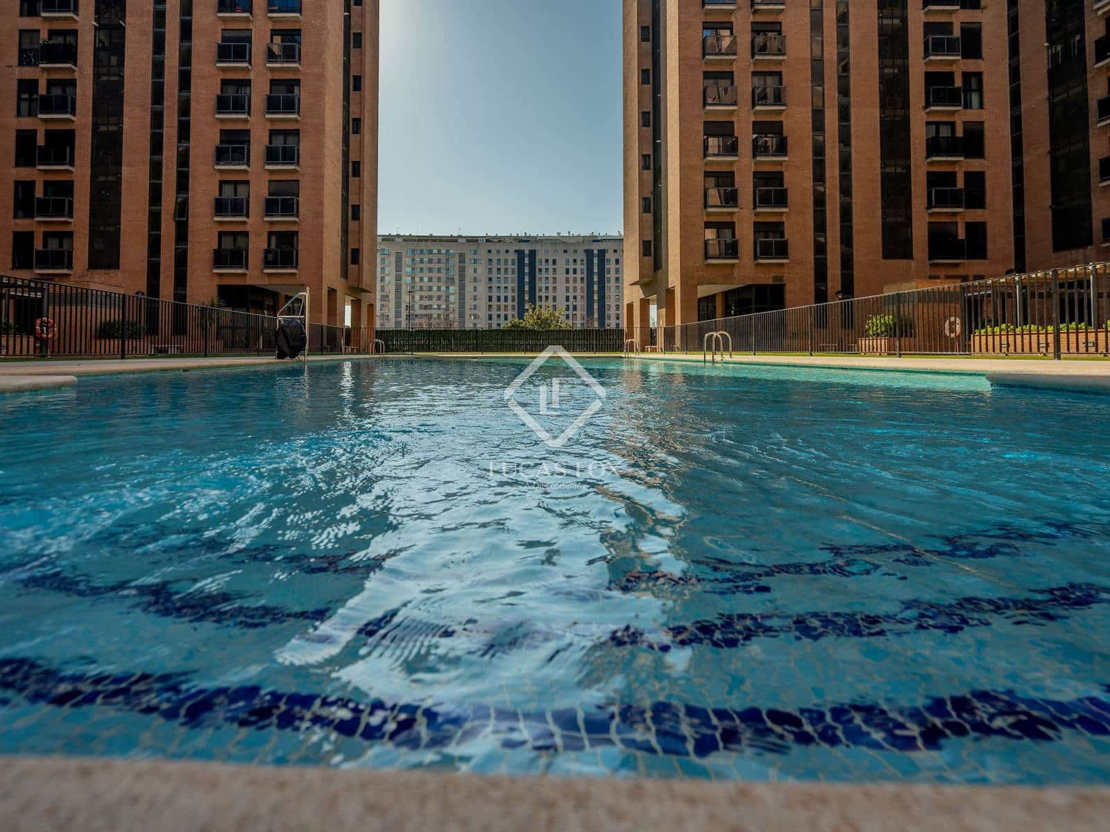 3 slaapkamer Appartement te koop in Valencia stad met zwembad garage - € 695.000 (Ref: 9207806)