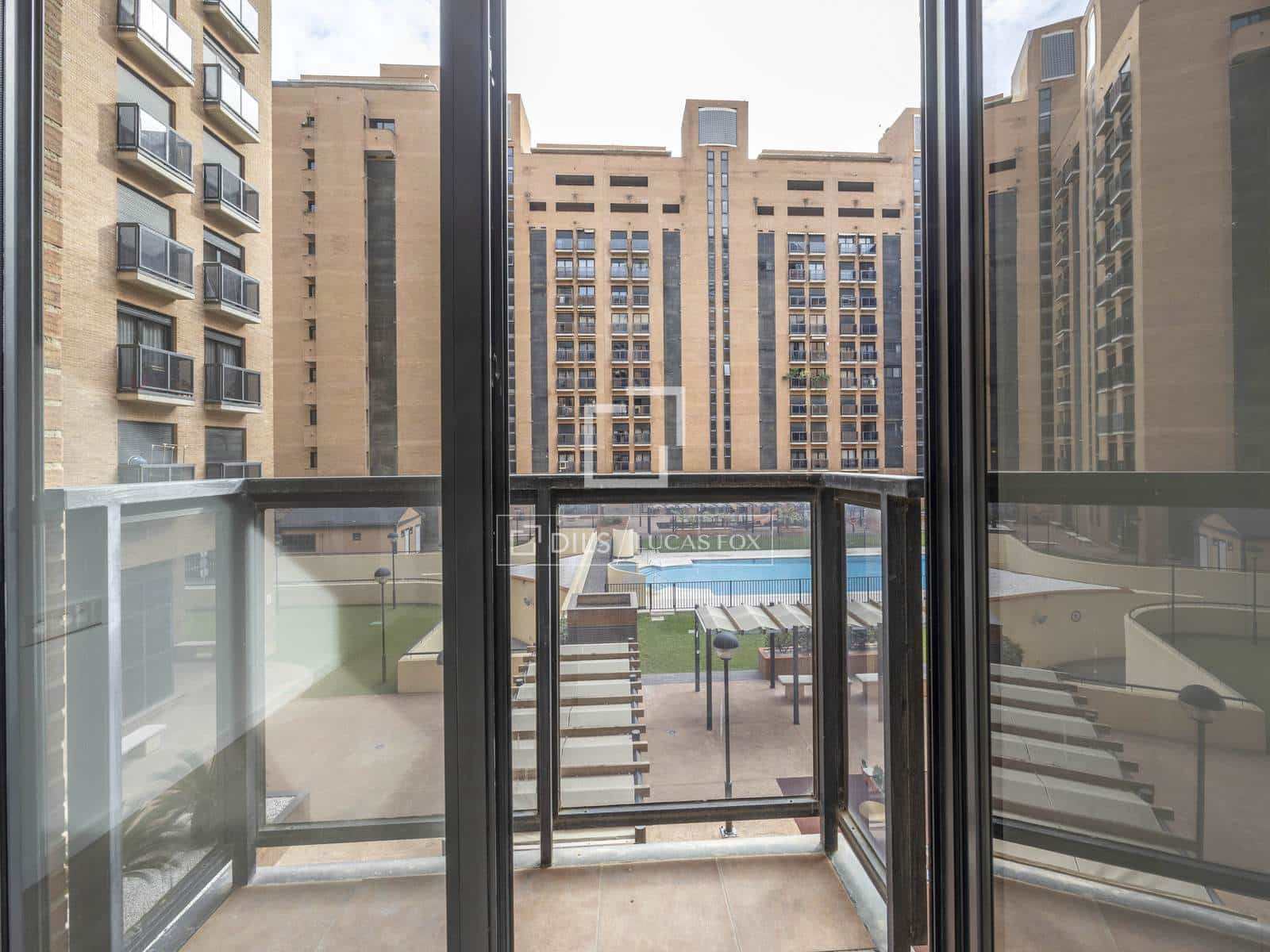 3 slaapkamer Appartement te koop in Valencia stad met zwembad garage - € 695.000 (Ref: 9207806)