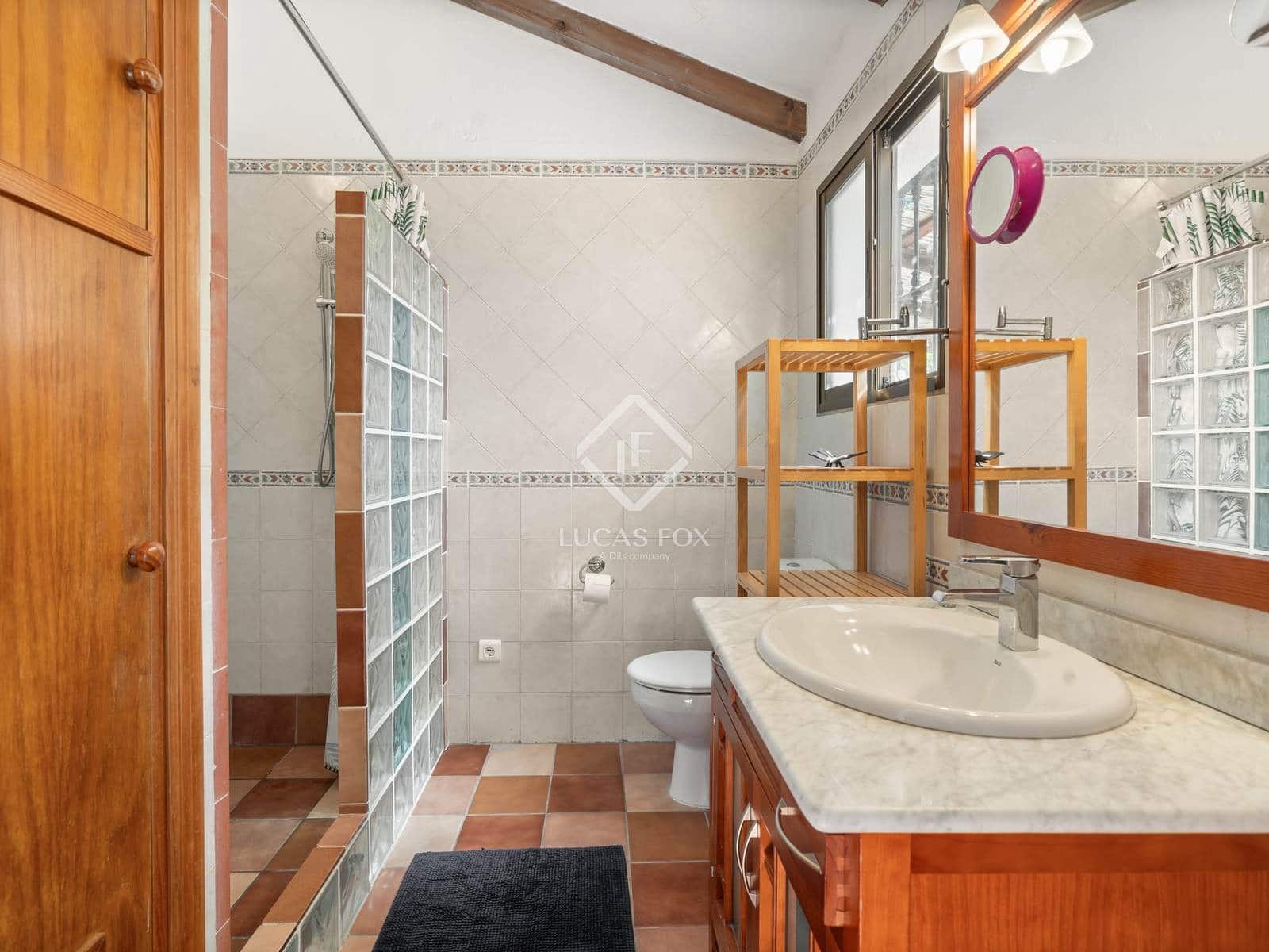 4 bedroom Villa for sale in Estepona with pool garage - € 996,000 (Ref: 9211403)