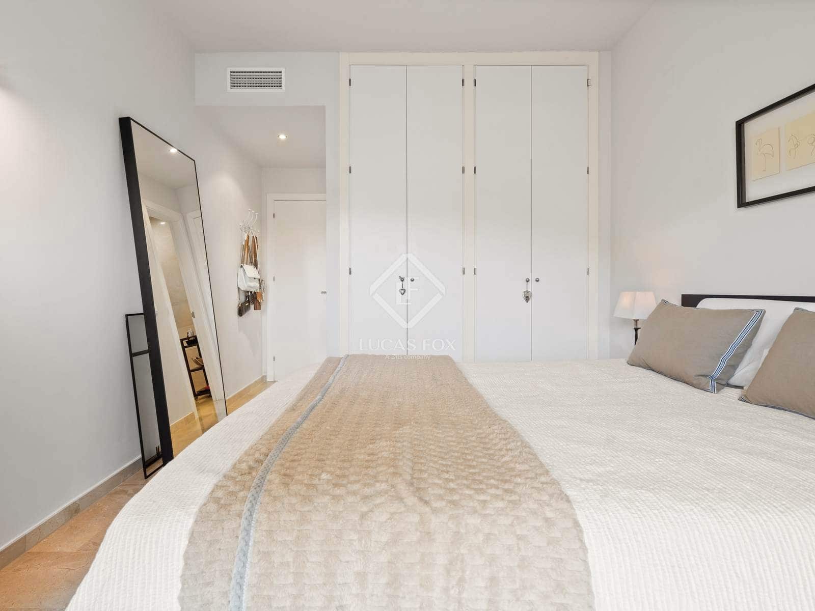 Apartamento de 2 habitaciones en Sotogrande en venta con piscina garaje - 389.000 € (Ref: 9211404)